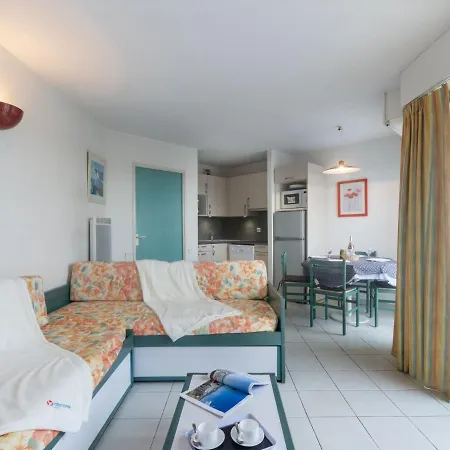 L'open-18 By Interhome Appartement Fréjus